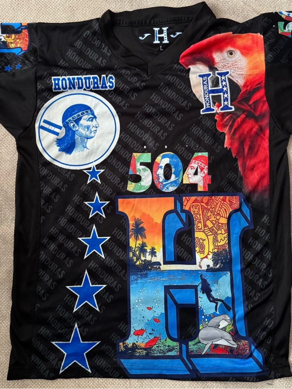 Honduras Graphic Soccer Jersey with Parrot and Coastal H Motif